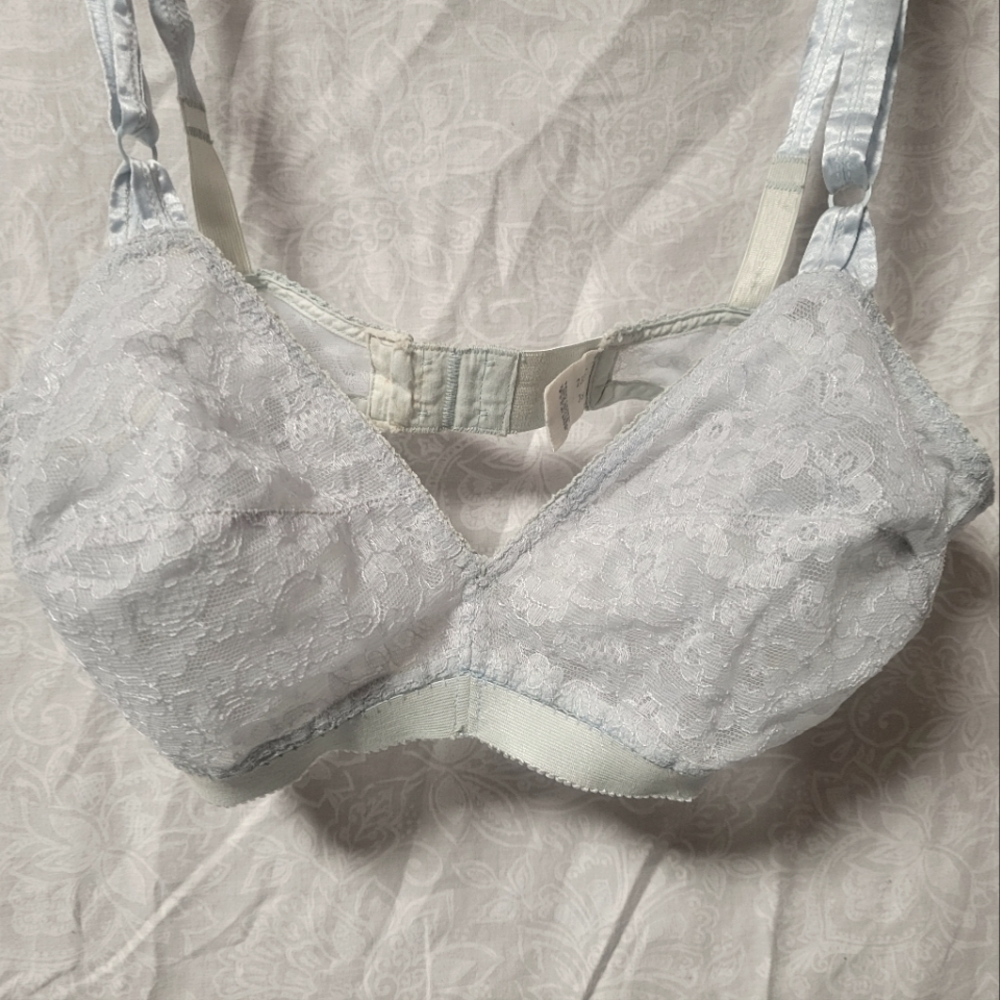 Authentic vintage natural shape bra wireless